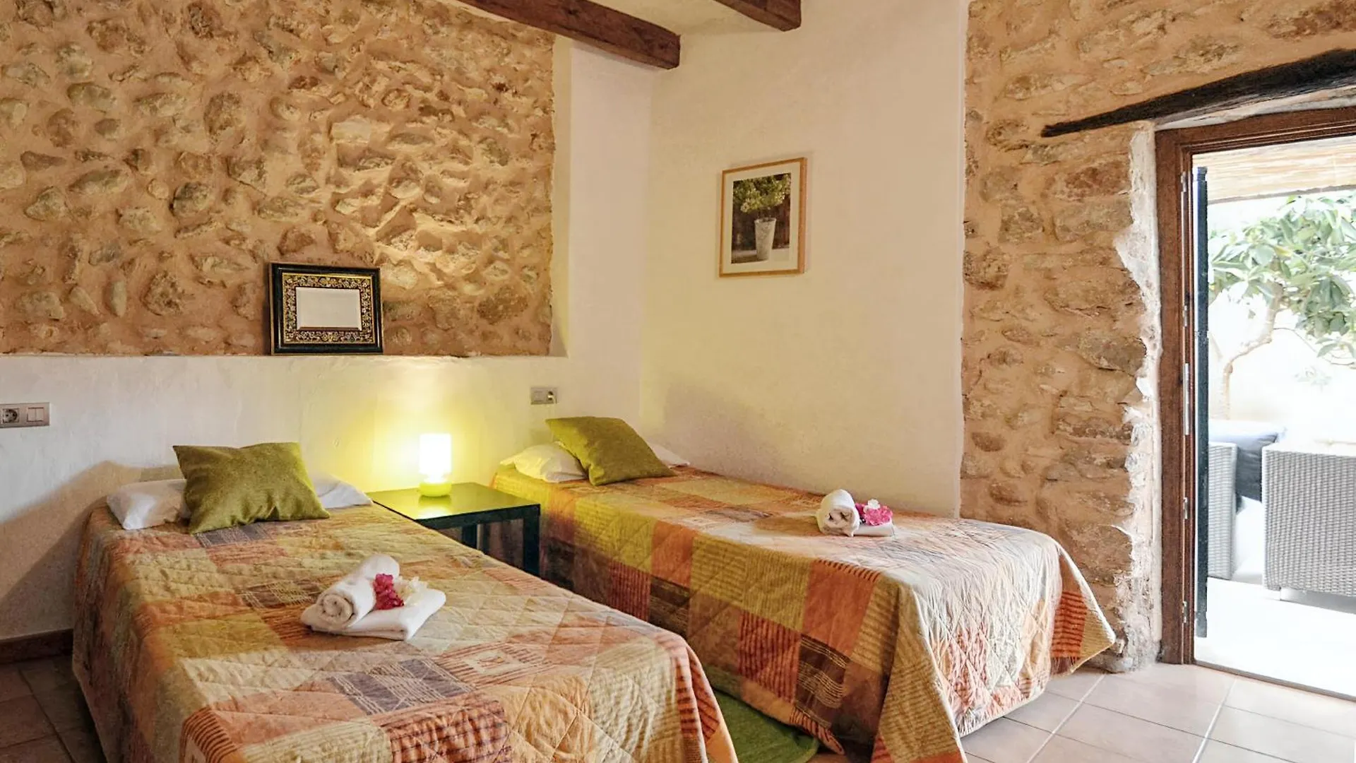 Cadernera Vila Búger Villa
